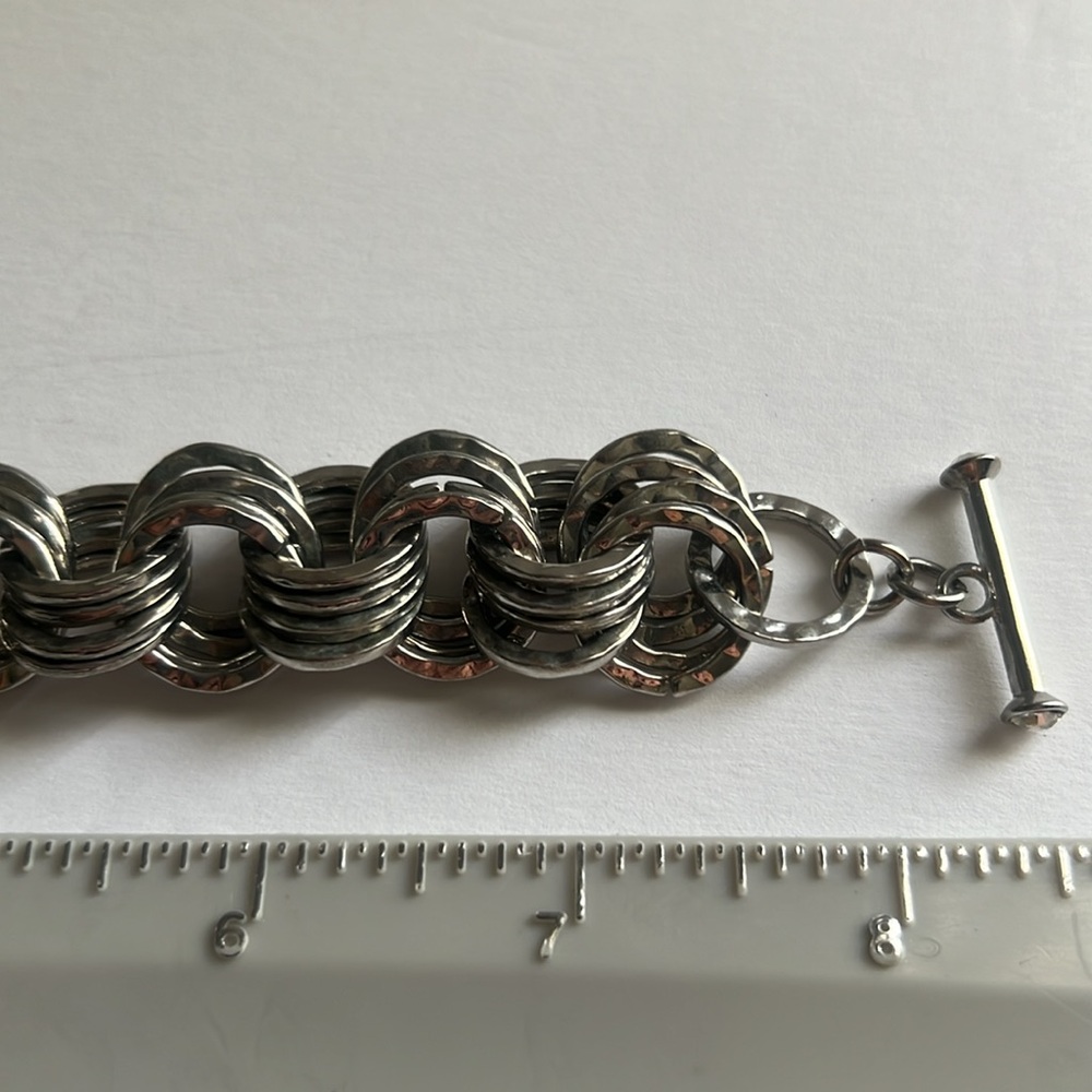 Iman Toggle Bracelet. - image 4